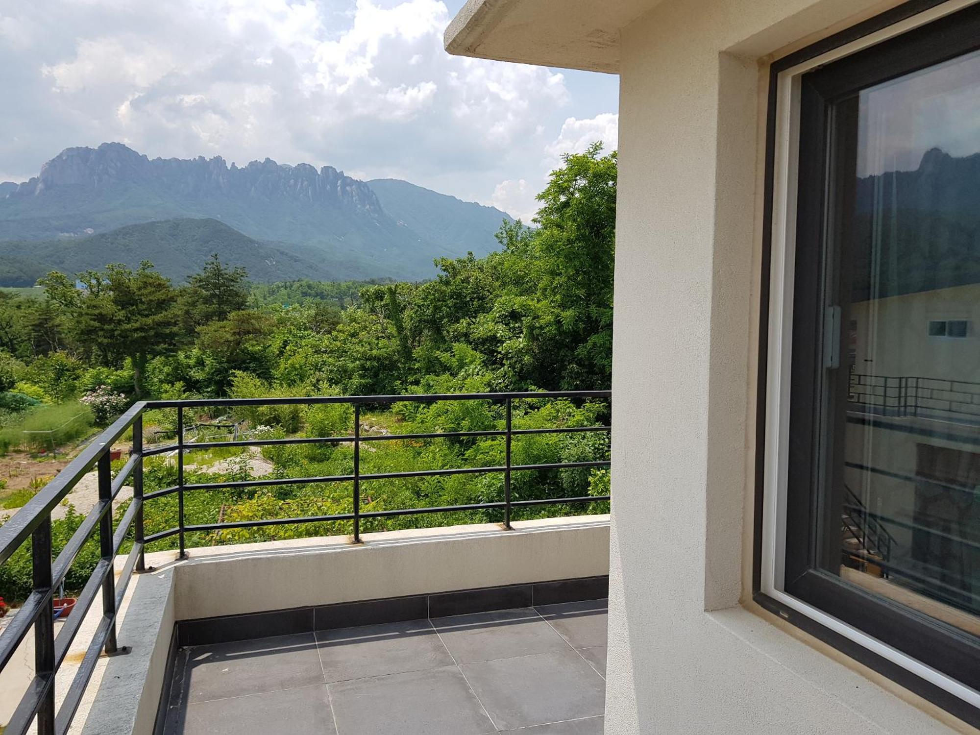 Gilson Guesthouse Σόκο Εξωτερικό φωτογραφία